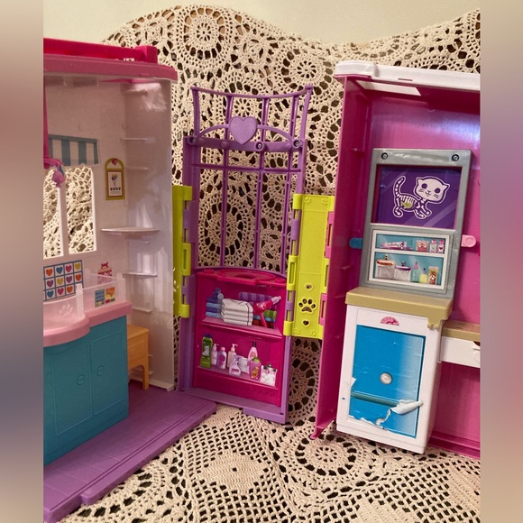 Barbie Toys Barbie Doll Vet Pet Clinic Hospital Playset Dollhouse